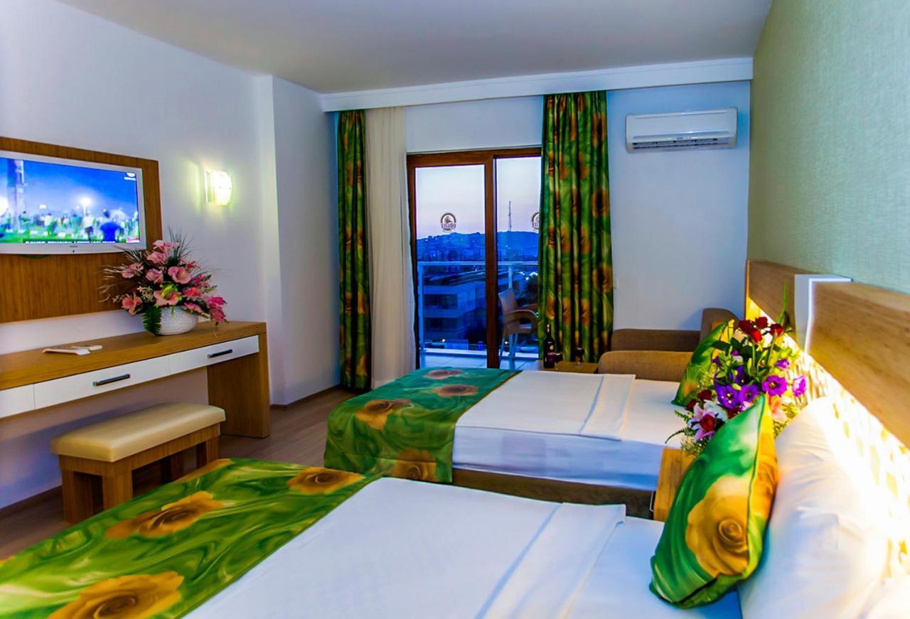 Large Double or Twin Room
