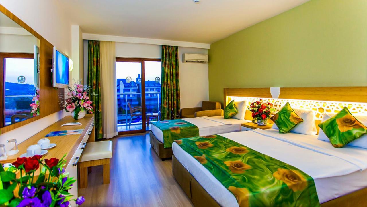 Large Double or Twin Room
